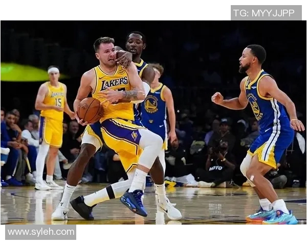 勇士与湖人激战1016精彩回顾及赛后分析让我们一起重温这场篮球盛宴