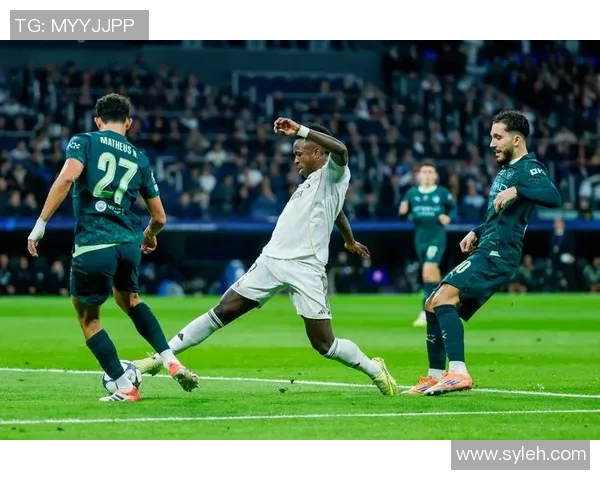 曼城与皇马激战正酣足球比赛直播精彩瞬间回顾与分析